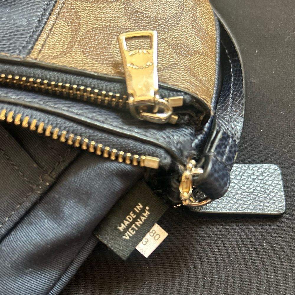 COACH Wristlet - Picture 7 of 9